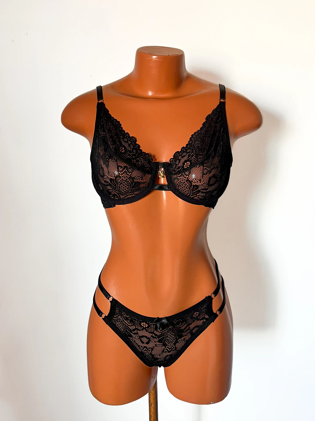Conjunto Hela — Preto · G